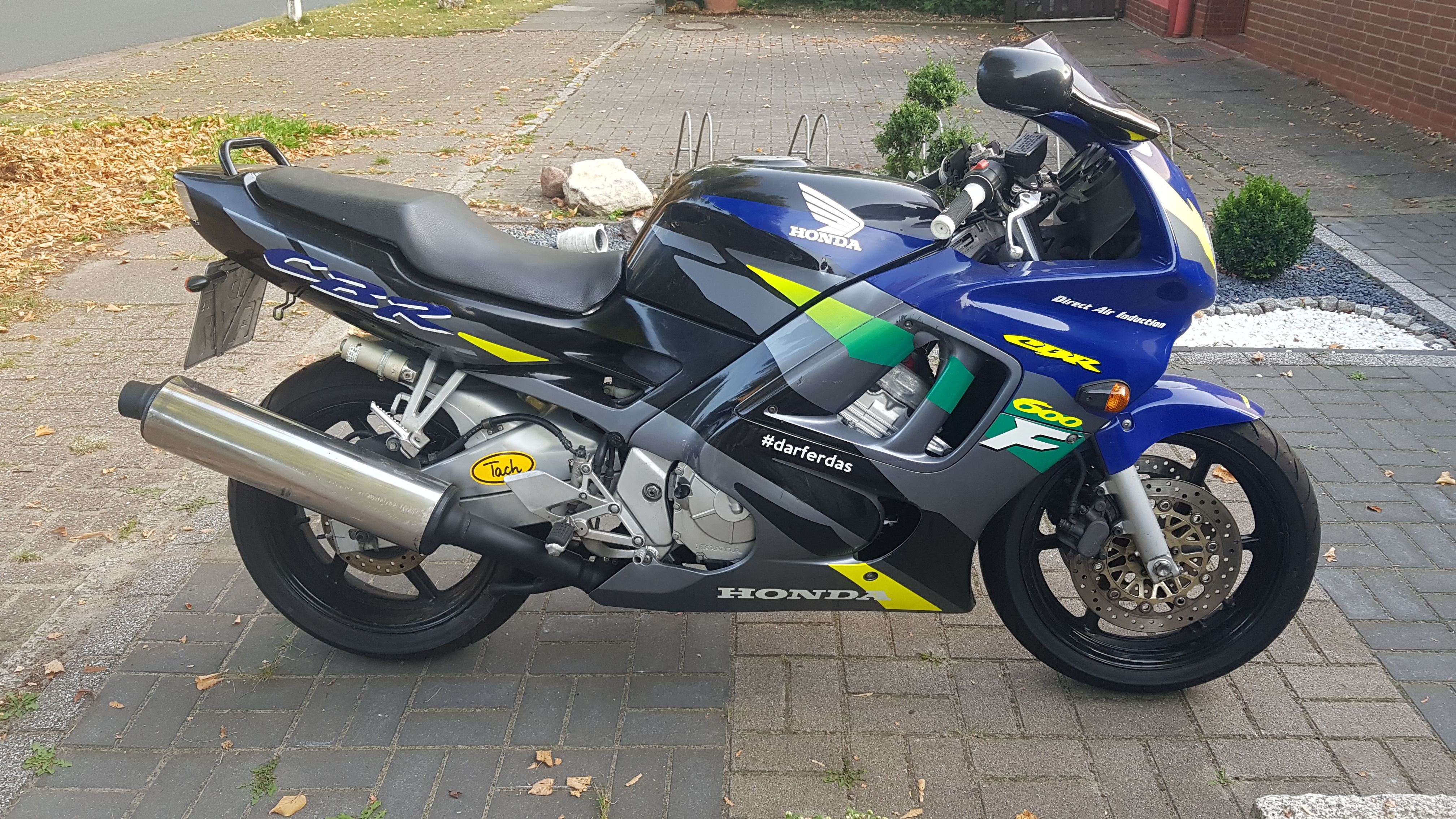 HONDA CBR 600R